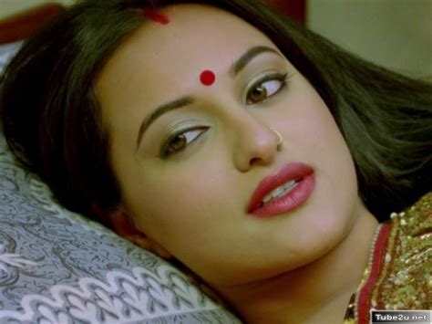 Sonakshi Sinha Full Hd Wallpaperhairfaceeyebrowlipnose 627463 Wallpaperuse