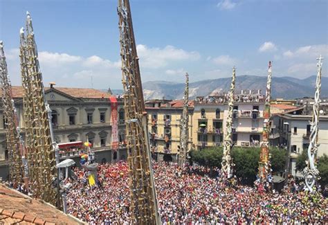 La Festa Dei Gigli A Nola