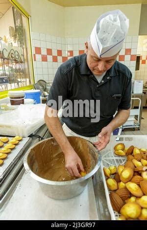 Frankreich Maas Commercy Thierry Zins Madeleines Im Laden Und