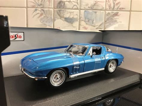 Chevrolet Corvette Blau 1965 1 18 Maisto Acheter Sur Ricardo