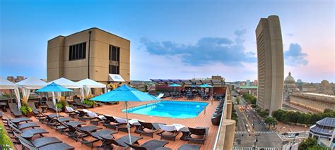 Boston Hotels with Rooftop Pools | The Colonnade Hotel