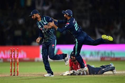 PAK Vs ENG Highlights Pakistan WIN Thriller Level Series 2 2 With 3