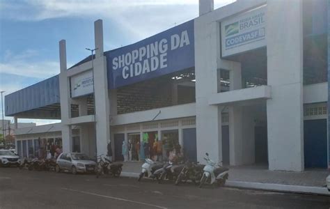 Shopping Da Cidade Funciona Dos Boxes Fechados Imperatriz