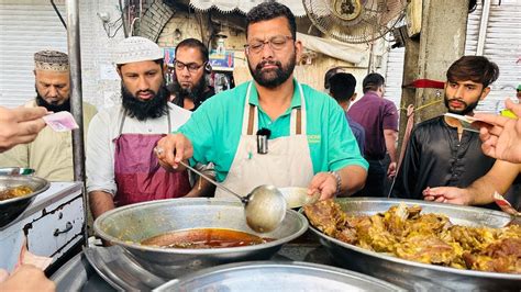 Heavy Rush On Lahori Nashta Famous Saleem Butt Mutton Channe