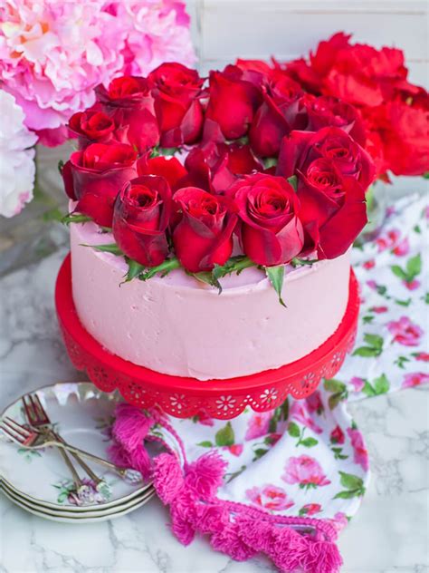 Red Rose Birthday Cake