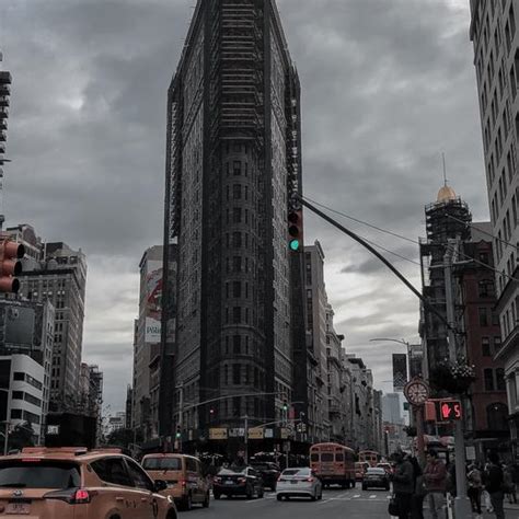 Flatiron Building In New York Ny