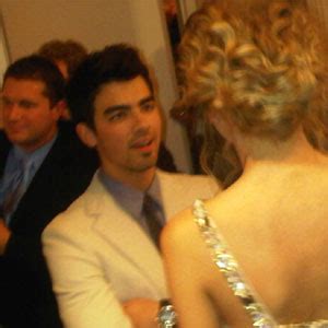 Taylor Swift & Joe Jonas: When Exes Collide! | E! News