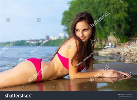 Beautiful Sexy Girl Pink Bikini Lying ภาพสตอก 1413639056 Shutterstock