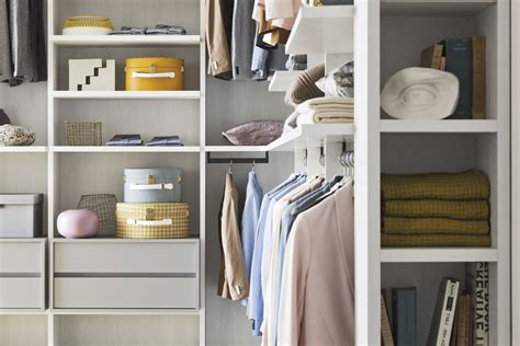 Id Es Pour Am Nager Un Dressing Sous Combles Maison Mobilier Zenidees