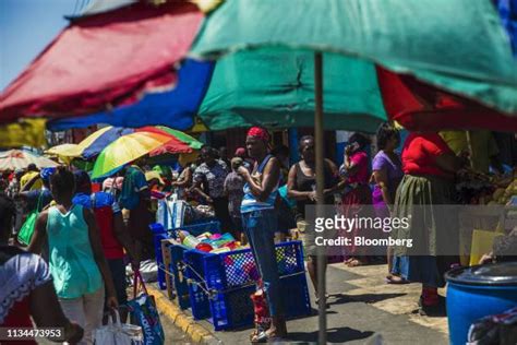 Kingston Jamaica Downtown Photos Et Images De Collection Getty Images