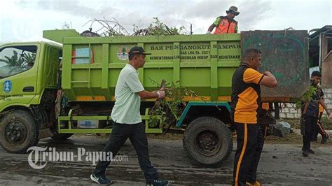 Warga Kabupaten Jayapura Hasilkan Ton Sampah Setiap Hari Tribun