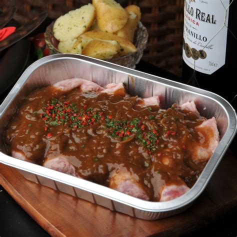 Buy Delicious Bangers With Onion Gravy Pork Ready Meals Ready To