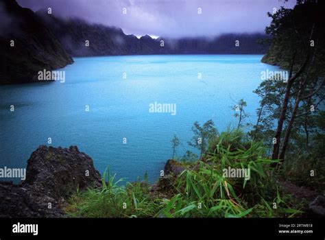 Crater lake of Mount Pinatubo Stock Photo - Alamy