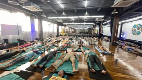 Hot Yoga Class Preparation For The First Timer Hot Yoga Teacher Training