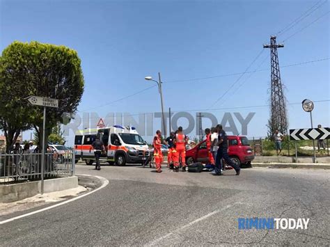 Incidente All Incrocio Maledetto Scooterista Perde La Vita