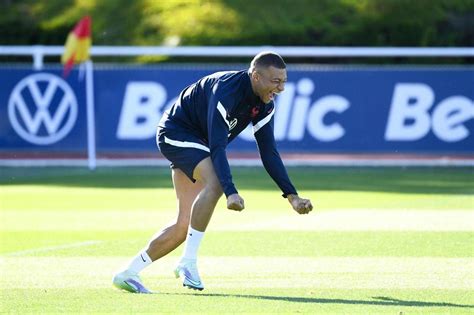 Pour Stéphan Kylian Mbappé Est Le Joueur 20 Cameroun