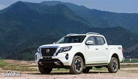 T Ng H P V Nissan Navara Hay Nh T