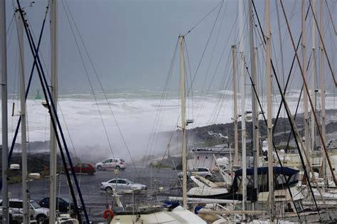 Natural Disaster Survivors From Around The World Share Their Stories ...