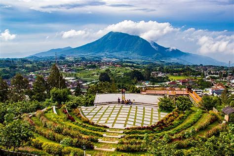 Menikmati Alam Utara Merbabu Di Agrowisata Kopeng Gunungsari