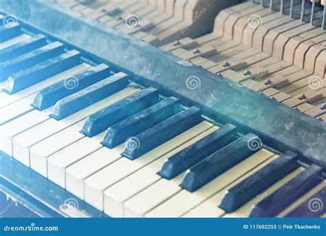 Repair Old Piano, Keys and Hammers Stock Image - Image of hand, bass ...