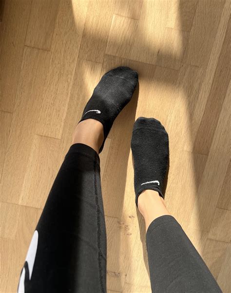 What Do You Prefer White Or Black Nike Socks😌 Rsockfetish