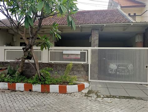 Rumah Unik Penuh Batu Alam Taman Pinang Indah Sidoarjo Kota