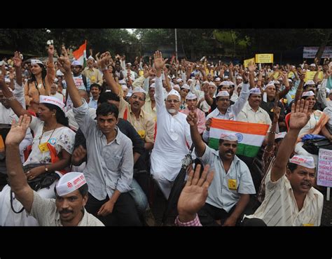 Indian Anti Corruption Movement 2011 Biggest Protests In History Pictures Pics Express