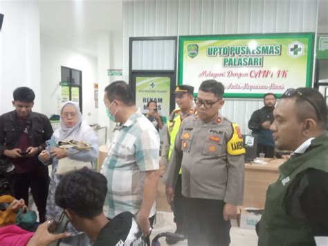 Kadinkes Subang Jenguk Langsung Korban Kecelakaan Bus Maut Yang Di