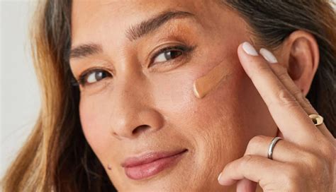 6 Anti Aging Makeup Tricks For Youthful Looking Skin