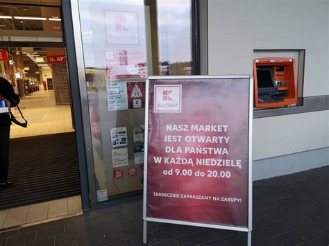 Jakie Sklepy Otwarte W Niedziel Grudnia Biedronka Lidl Kaufland Aldi