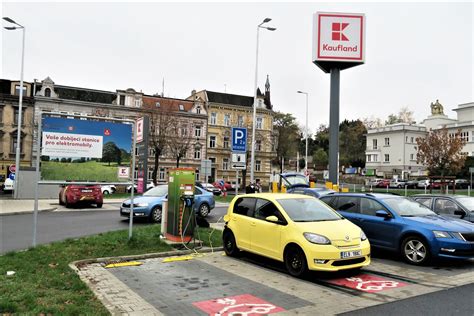 Vloni načerpaly u bezemisních pump ČEZ v Ústeckém kraji elektromobily o