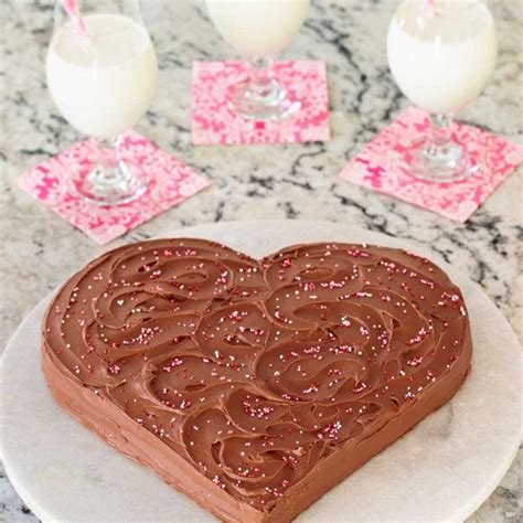 Ridiculously Easy Chocolate Valentine Cake One Bowl No Mixer The