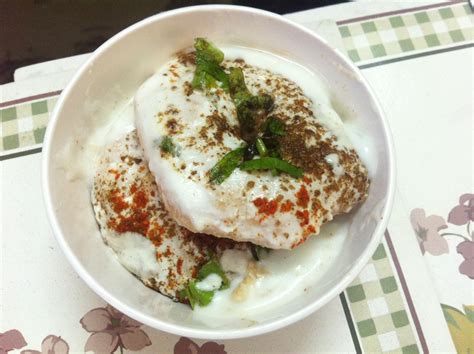 How To Make Dahi Vada Dahi Bhalle Recipe Pammis Kitchen