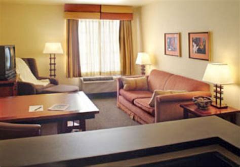 Sacramento Hotel | Larkspur Landing Sacramento