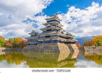 993 Matsumoto Castle Autumn Images Stock Photos And Vectors