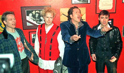 Justicia británica dirime batalla legal entre miembros de Sex Pistols