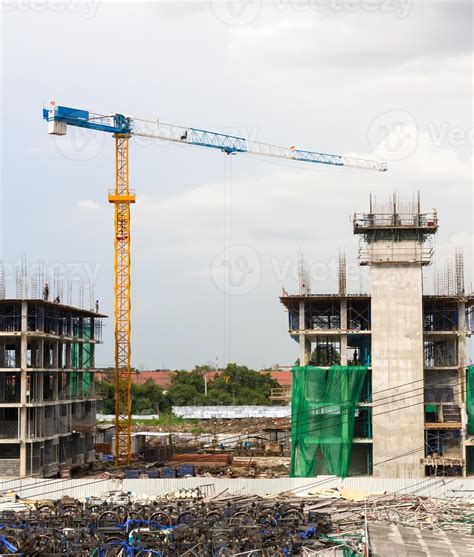 Construction of crane 13628596 Stock Photo at Vecteezy