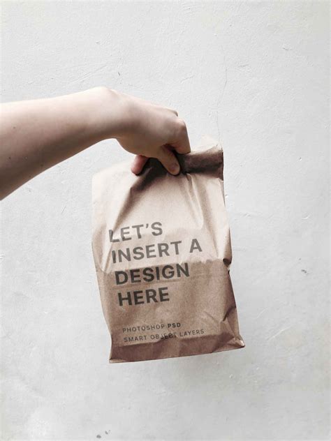 Delivery Paper Bag Mockup Psd