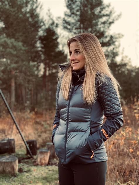 Johaug Jakke Advance Primaloft Dun S Feminin Teknisk Og Varm Jakke D