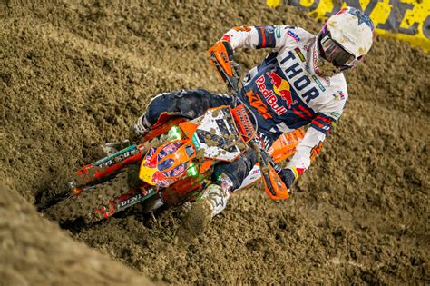 PLESSINGER TAKES SX CHAMPIONSHIP LEAD Transmoto