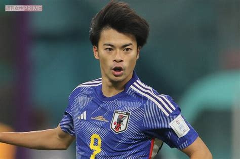 【画像・写真】ブライトン所属のサッカー日本代表・三笘薫、プレミアリーグ“無双”をサポートする美人アスリート妻・剱持クリアとのイギリス新婚生活