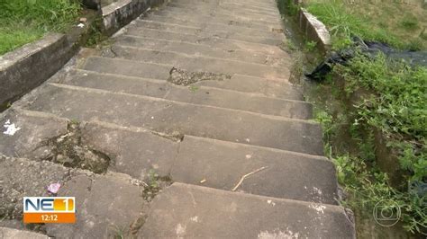 V Deo Moradores Cobram Solu O Para Escadaria Quebrada Ne G