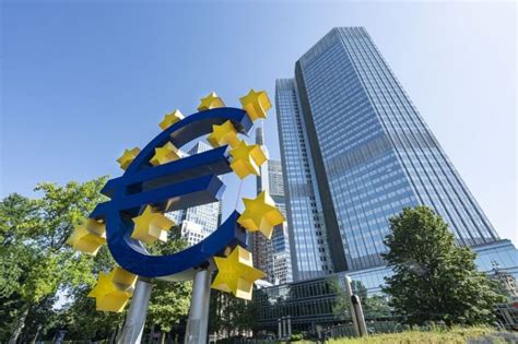 El Banco Central Europeo Eleva Los Tipos De Interés Por Primera Vez En 11 Años En 50 Puntos