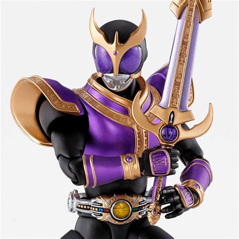 S H Figuarts Shinkocchou Seihou Kamen Rider Kuuga Rising Titan Form