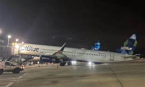 Avión de JetBlue se desbalancea tras aterrizar en NY Diario Libre