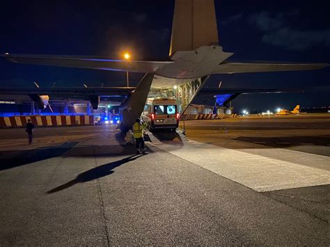 Covid Bimba Di Sei Mesi Intubata Trasportata In Volo Da Lamezia A Roma