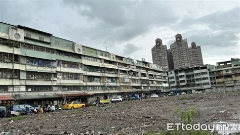 恐怖！高雄海砂屋鋼筋裸露 住戶：吃飽等死何不趕快都更 Ettoday房產雲 Ettoday新聞雲