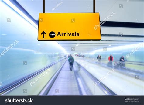 314,387 Arrival Flight Images, Stock Photos, 3D objects, & Vectors ...