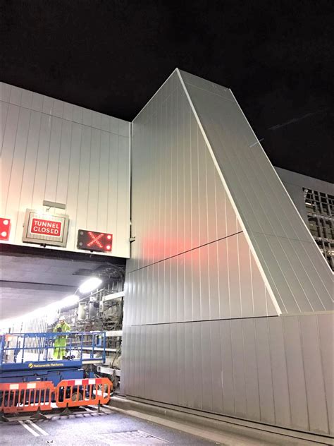 Heathrow Entrance Tunnel - Glass Facades