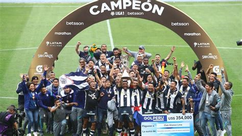 Videos Fotos Y Toda La Fiesta De Alianza Lima En El Nacional Tras Obtener El Título De Campeón